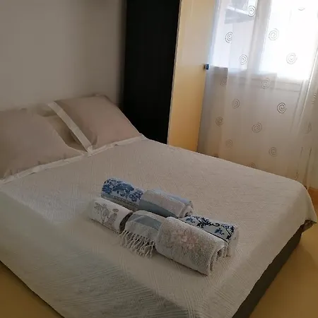Au Lagon Bleu à Fréjus, Garage, Tennis&piscine 1200 M2 *
