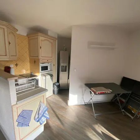 Au Lagon Bleu à Fréjus, Garage, Tennis&piscine 1200 M2 * Fréjus